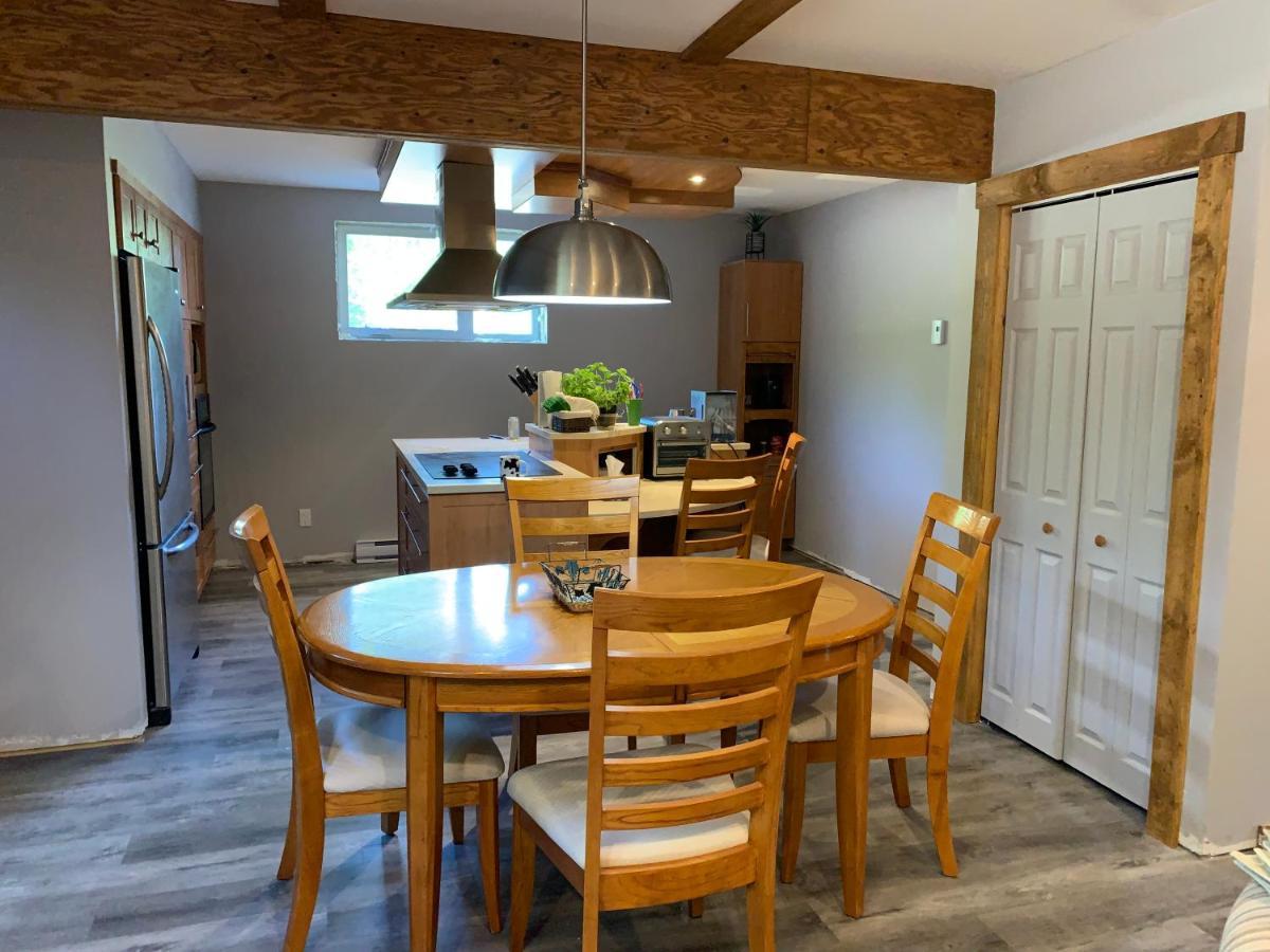 Appartement Mont Edouard, Hebergement Paisible A La Montagne L'Anse-Saint-Jean Ngoại thất bức ảnh